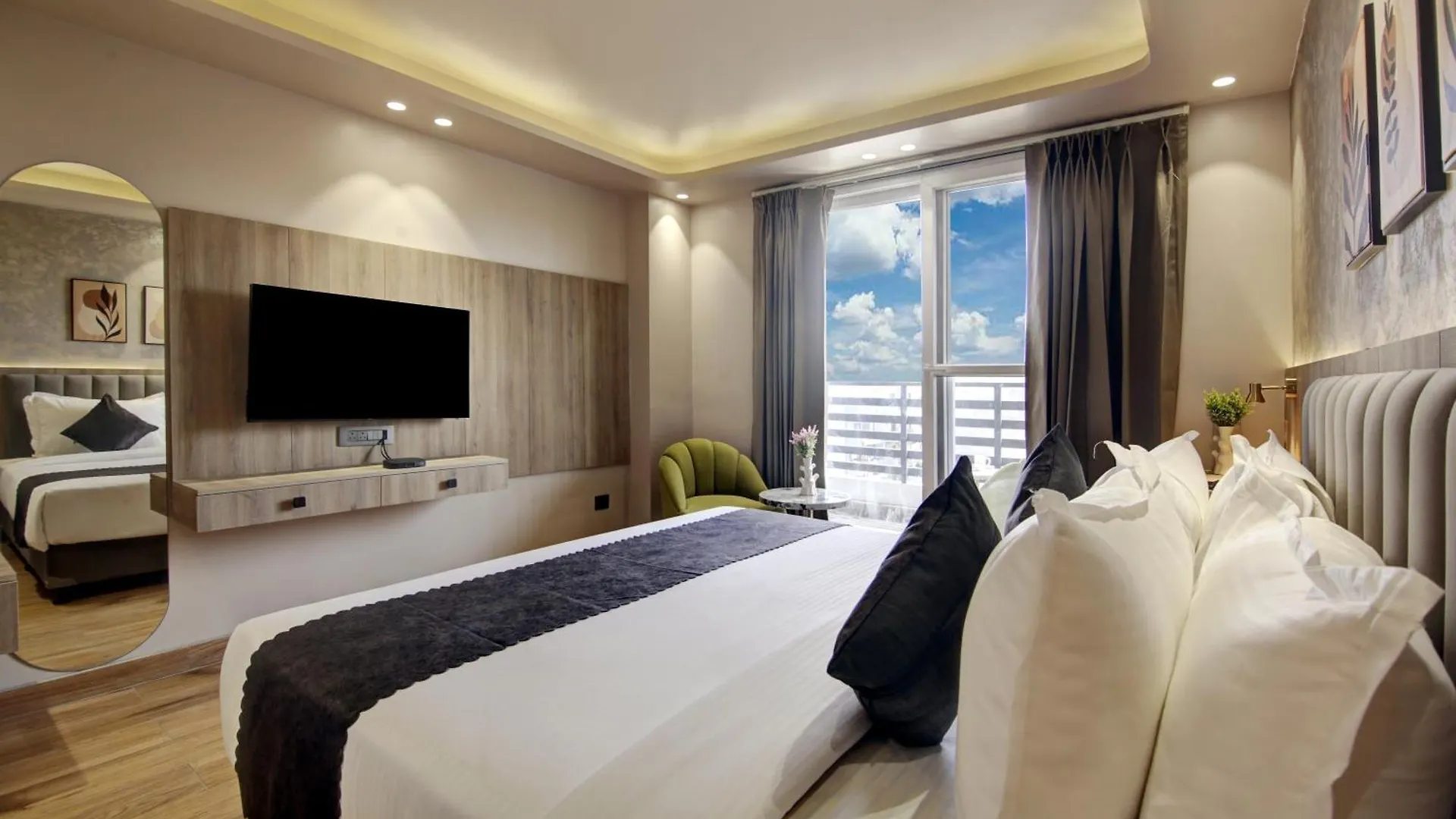 Ξενοδοχείο Saltstayz Premier - Near Golf Course Road & Sector 57 Γκουργκάον