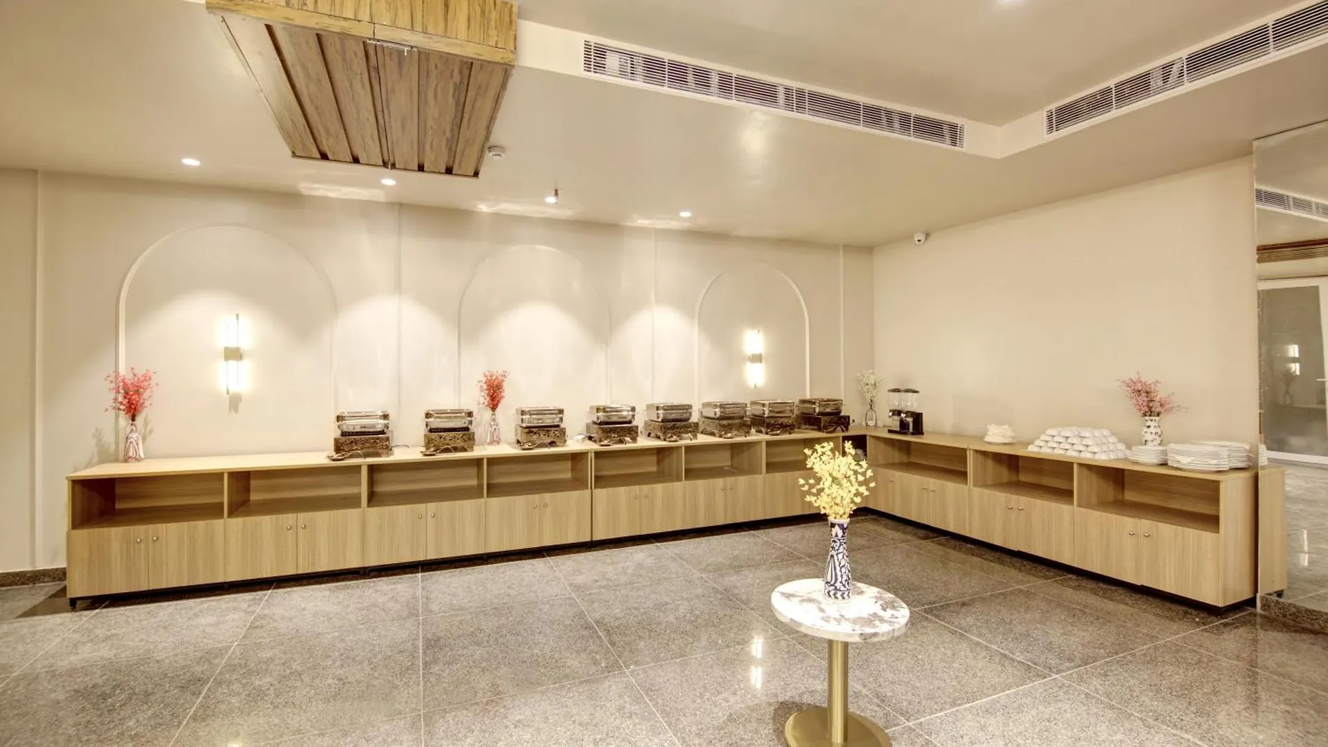 Saltstayz Premier - Near Golf Course Road & Sector 57 Γκουργκάον 4*,